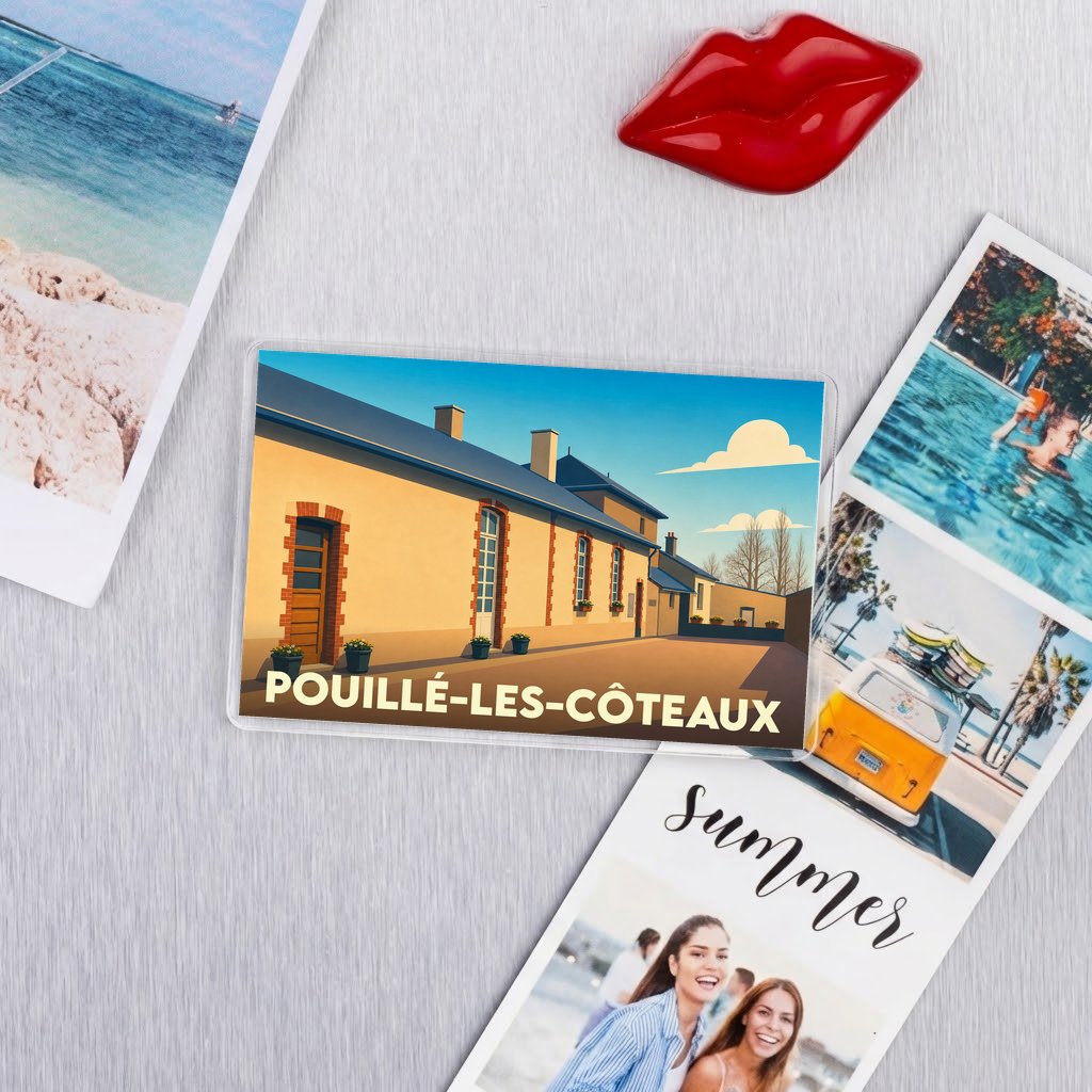 Magnet souvenir de la ville de Pouillé-les-Côteaux avec une illustration stylisée.