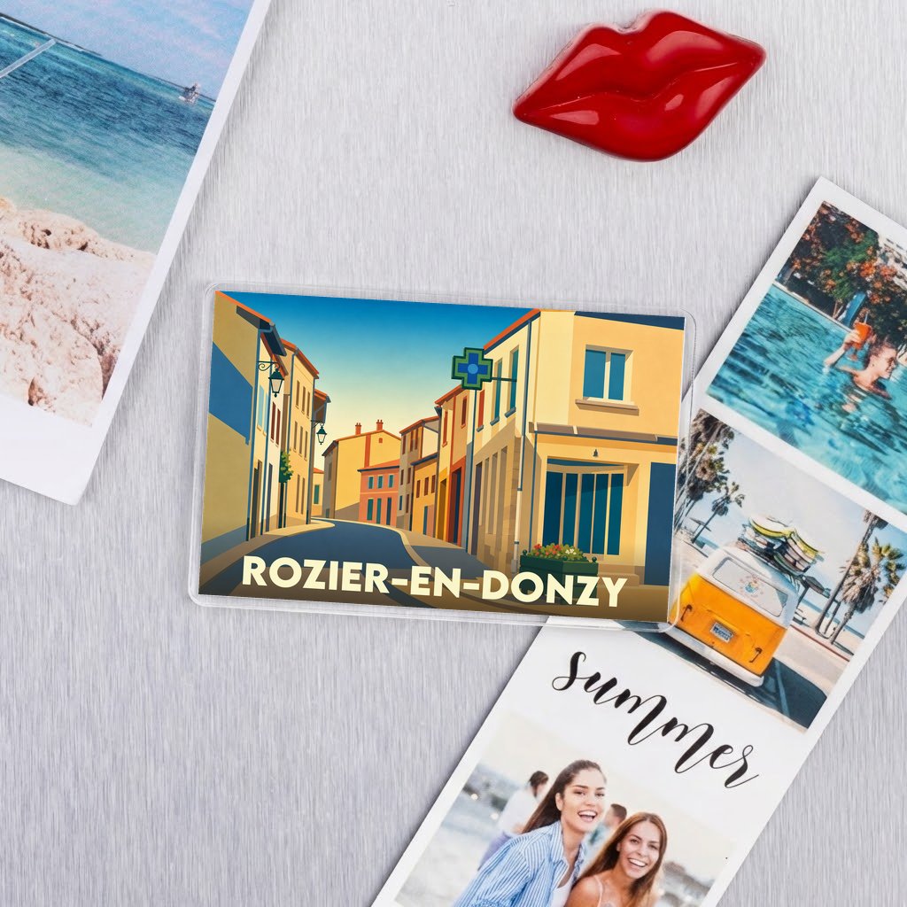 Magnet souvenir de la ville de Rozier-en-Donzy avec une illustration colorée et stylisée de ses rues.