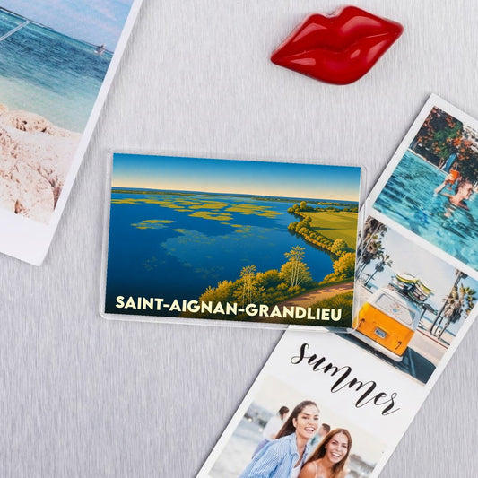 Magnet souvenir de Saint-Aignan-Grandlieu illustrant une vue panoramique stylisée du lac de Grand-Lieu.