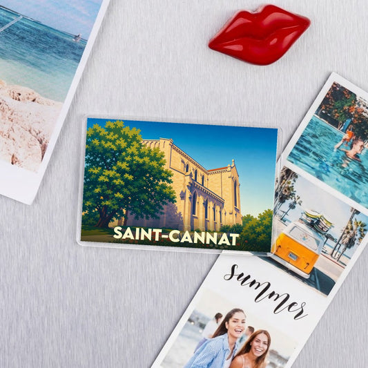 Magnet souvenir de la ville de Saint-Cannat avec une illustration stylisée.