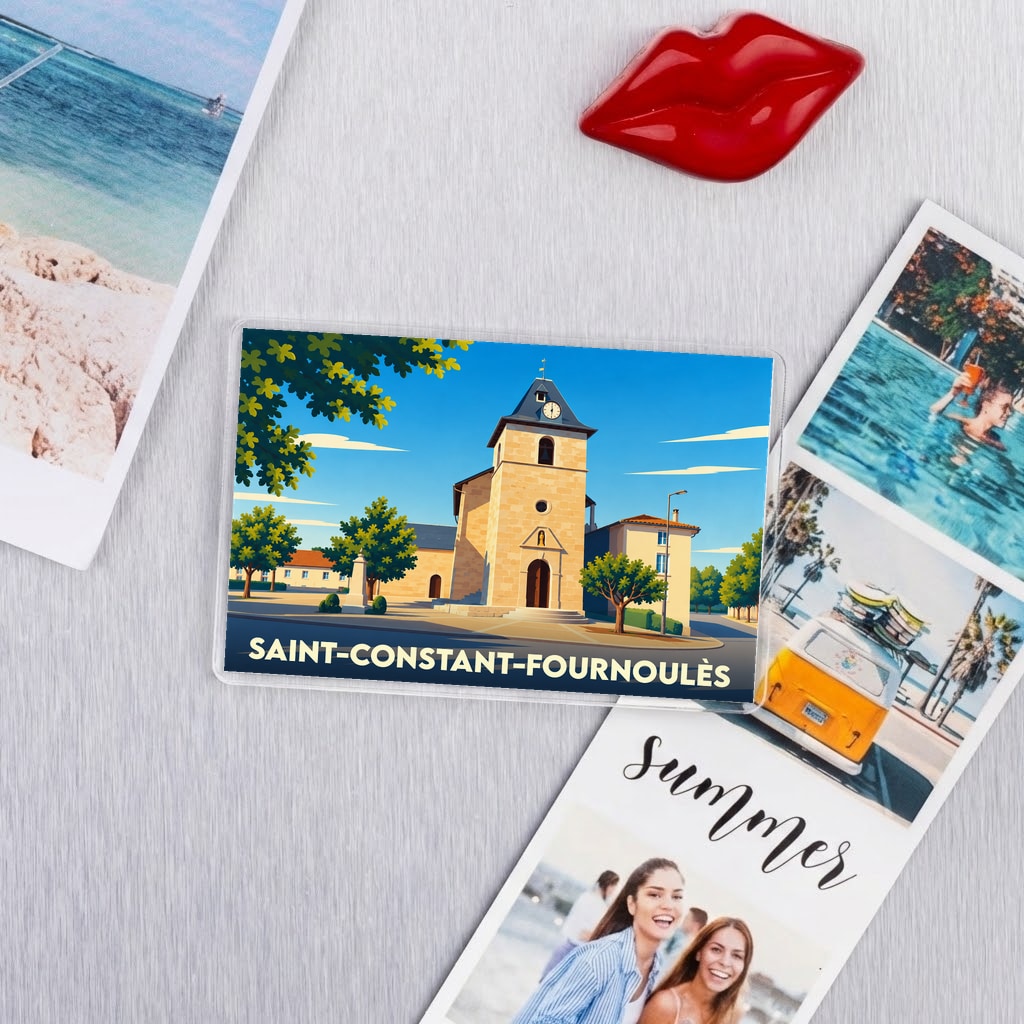Magnet souvenir de la ville de Saint-Constant-Fournoulès avec une illustration stylisée de son église.
