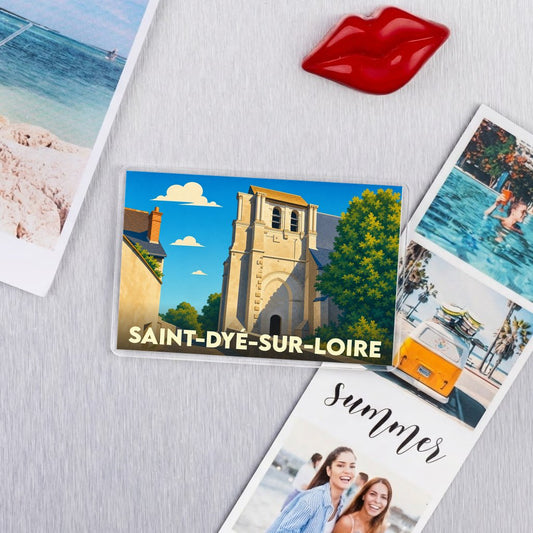 Magnet souvenir de la ville de Saint-Dyé-sur-Loire avec une illustration stylisée de son église.