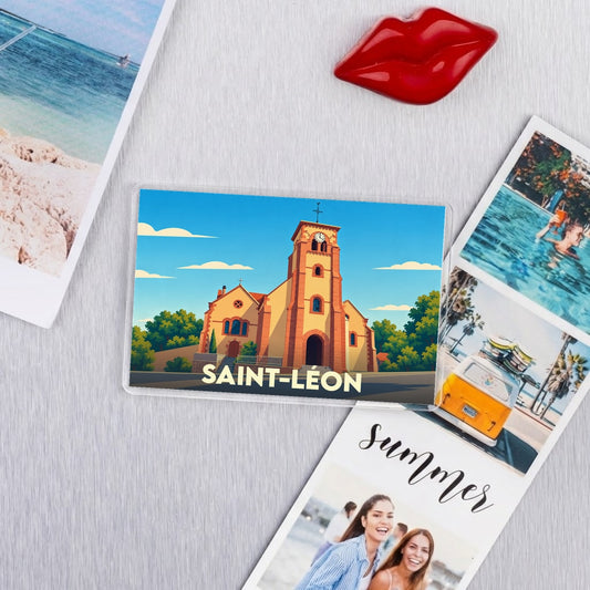 Magnet souvenir de la ville de Saint-Léon avec une illustration stylisée de son église.