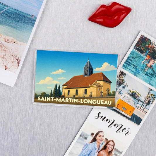 Magnet souvenir de la ville de Saint-Martin-Longueau avec une illustration stylisée de son église.