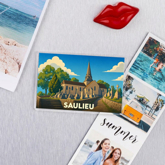 Magnet souvenir de la ville de Saulieu avec une illustration stylisée de son église et de son cimetière.