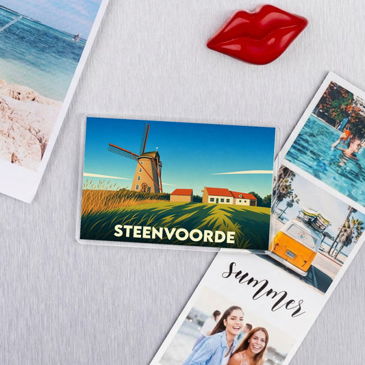 Magnet souvenir de la ville de Steenvoorde avec une illustration stylisée de son moulin.