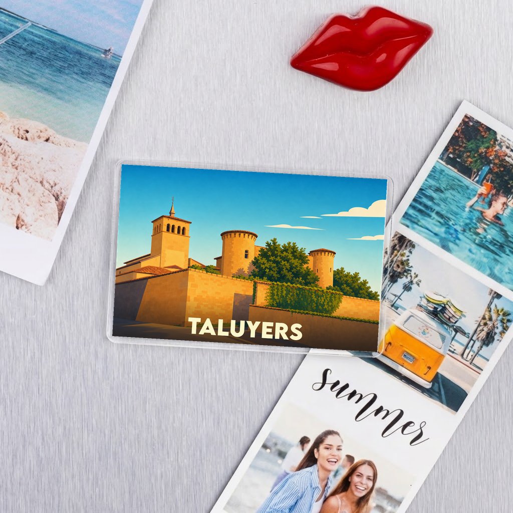 Magnet souvenir de la ville de Taluyers avec une illustration stylisée de son patrimoine.