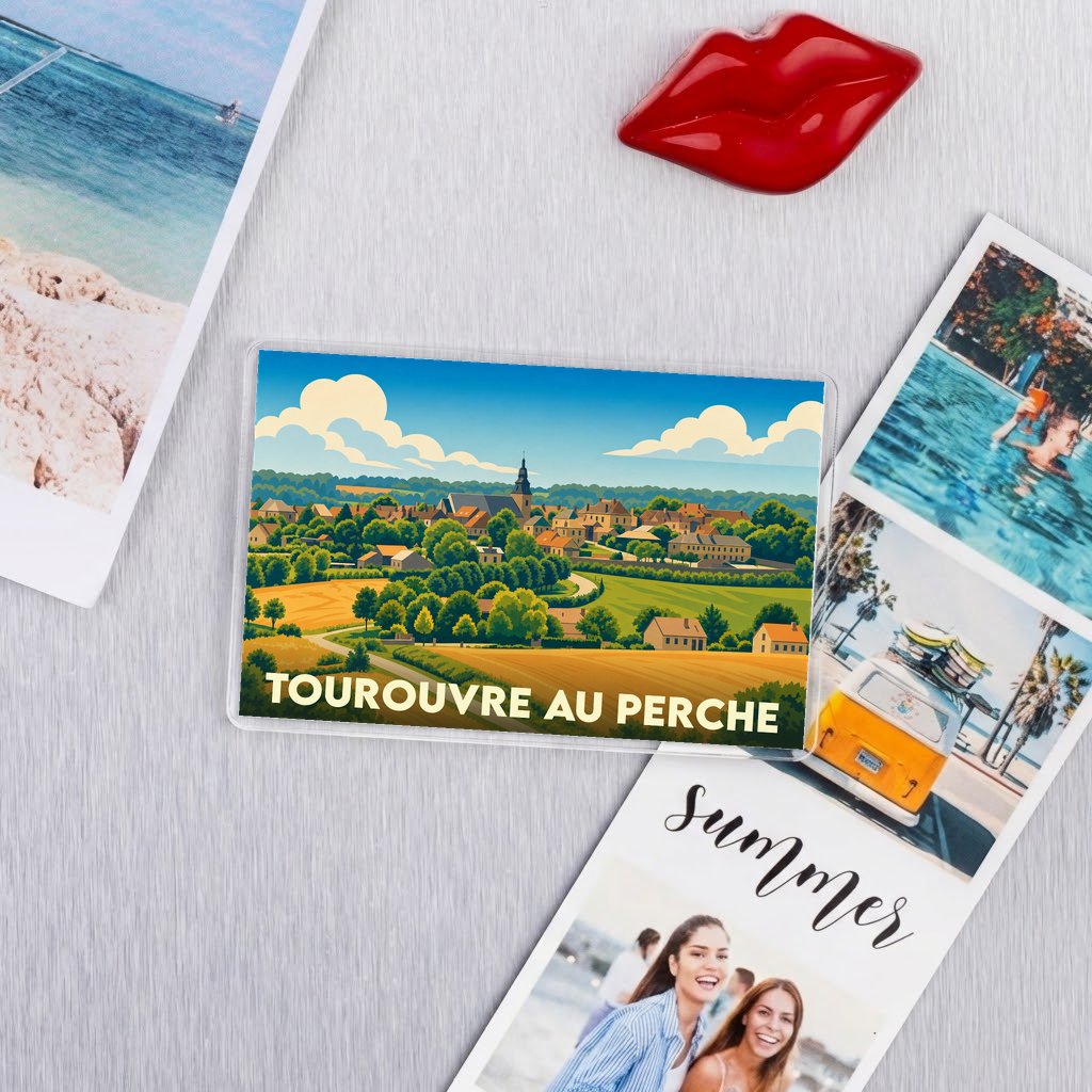 Magnet souvenir de la ville de Tourouvre au Perche avec une illustration de paysage champêtre.