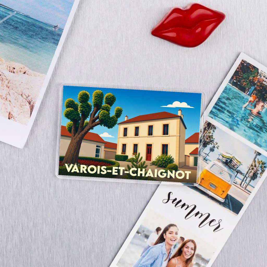 Magnet souvenir de la ville de Varois-et-Chaignot avec une illustration stylisée d'une maison bourguignonne sous un ciel bleu.