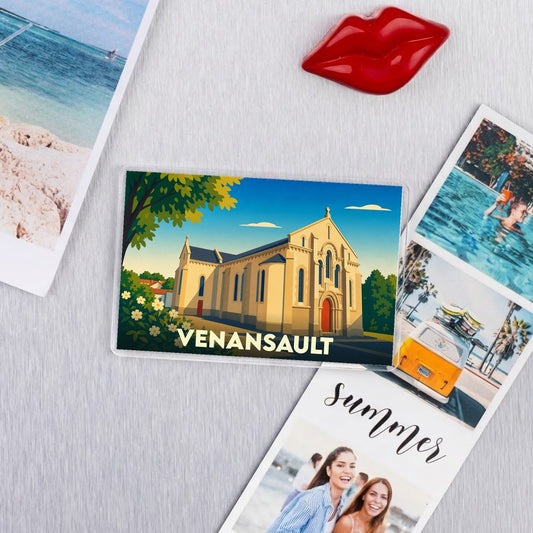Magnet souvenir de la ville de Venansault avec une illustration stylisée de son église.