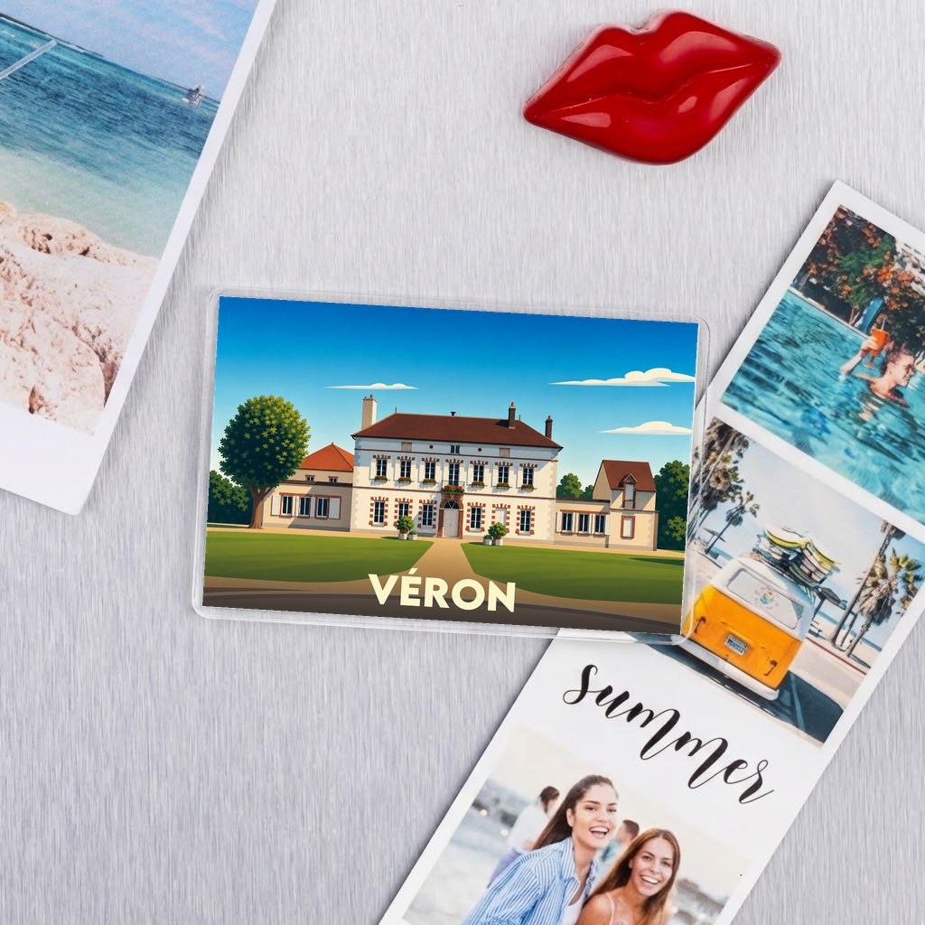 Magnet souvenir de la ville de Véron avec une illustration stylisée d'une grande demeure bourgeoise.