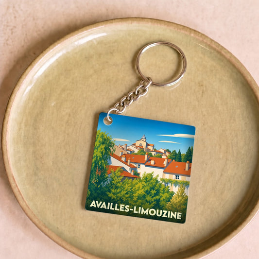 Porte-clés souvenir de la ville d'Availles-Limouzine avec une illustration stylisée.
