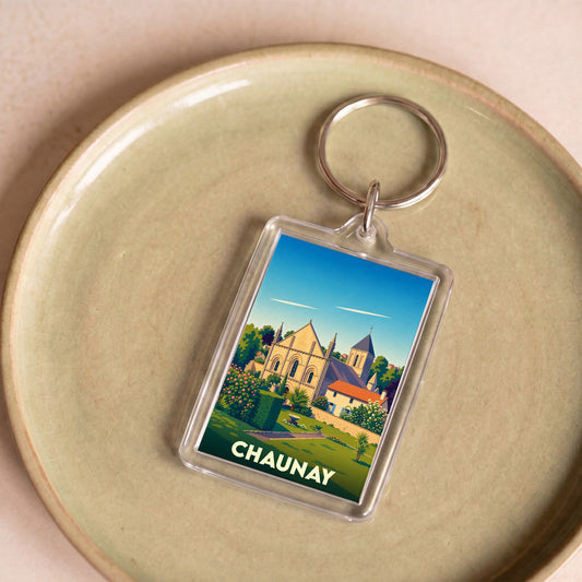 Porte-clés souvenir de la ville de Chaunay avec une illustration stylisée.