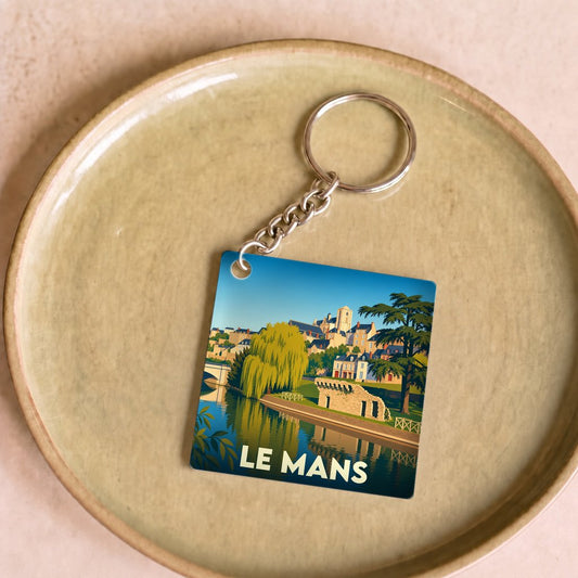 Porte-clés souvenir de la ville de Le Mans avec une illustration stylisée des bords de la Sarthe.