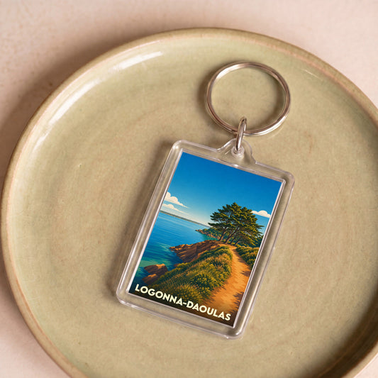 Porte-clés souvenir de la ville de Logonna-Daoulas avec une illustration stylisée de son littoral.