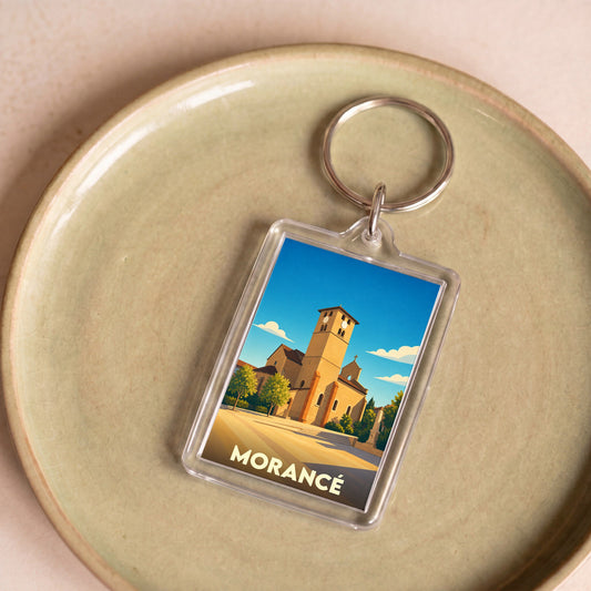 Porte-clés souvenir de la ville de Morancé avec une illustration stylisée de son église.