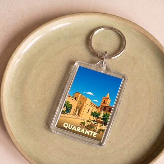 Porte-clés souvenir de la ville de Quarante avec une illustration stylisée.