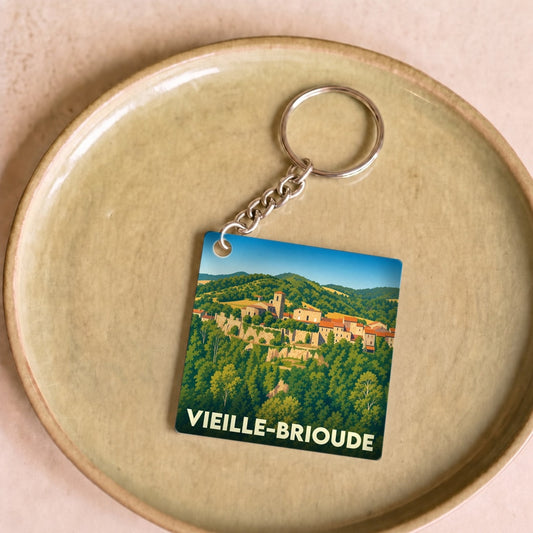 Porte-clés souvenir de la ville de Vieille-Brioude avec une illustration stylisée.
