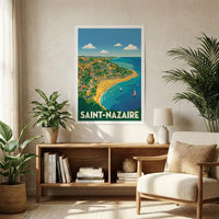 Poster souvenir de la ville de Saint-Nazaire avec une illustration stylisée de son paysage côtier.