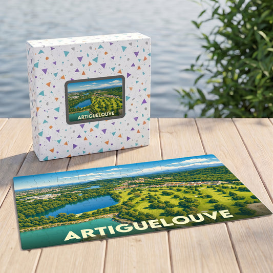 Puzzle souvenir de la ville d'Artiguelouve représentant un paysage de golf et de lac sous forme d'illustration stylisée.