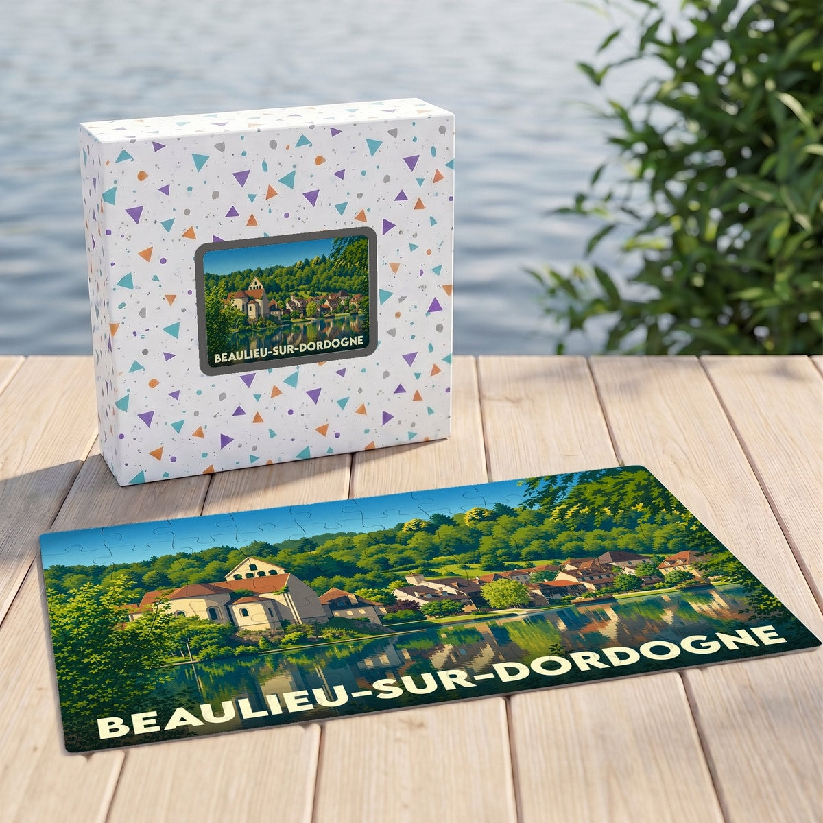 Puzzle souvenir de la ville de Beaulieu-sur-Dordogne avec une illustration stylisée d'un paysage fluvial.