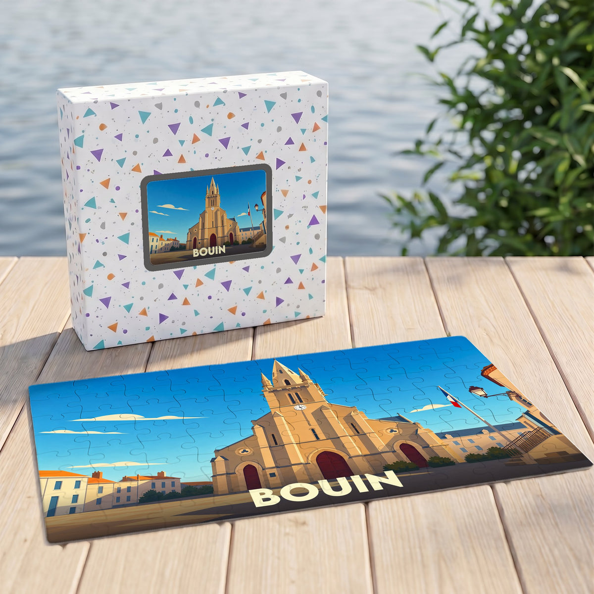 Puzzle souvenir de la ville de Bouin avec une illustration stylisée de son église.