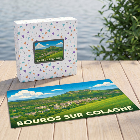 Puzzle souvenir de la ville de Bourgs sur Colagne avec une illustration de paysage champêtre.