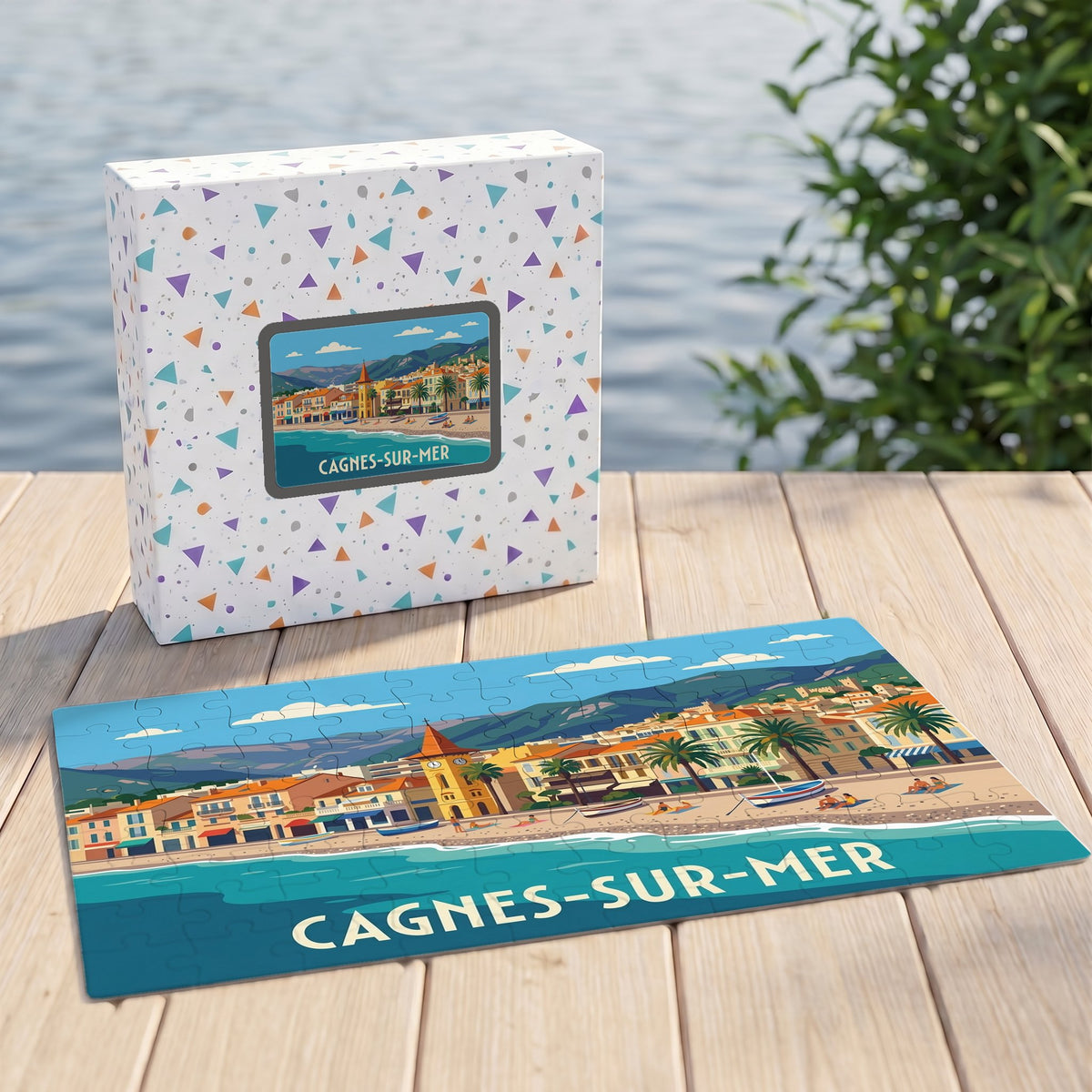Puzzle souvenir de la ville de Cagnes-sur-Mer avec une illustration stylisée et colorée de son bord de mer.