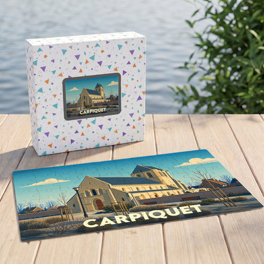 Puzzle souvenir de la ville de Carpiquet avec une illustration stylisée de son église.