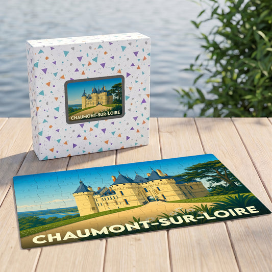 Puzzle souvenir de la ville de Chaumont-sur-Loire avec une illustration stylisée de son château.
