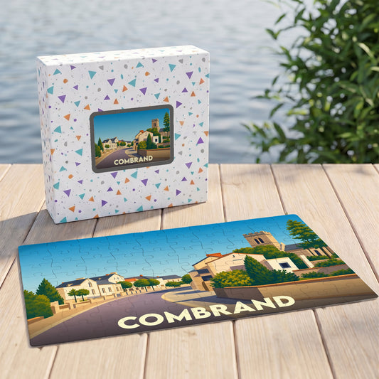 Puzzle souvenir de la ville de Combrand avec une illustration stylisée et colorée.