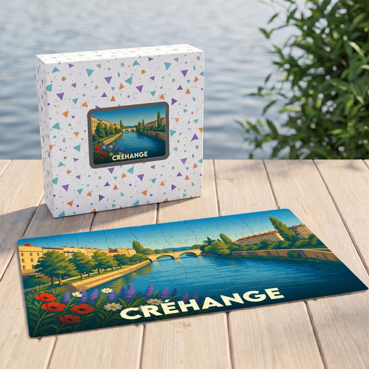 Puzzle souvenir de la ville de Créhange avec une illustration stylisée d'un paysage fluvial.
