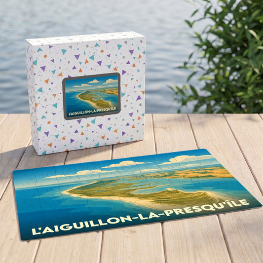 Puzzle souvenir de la ville de L'Aiguillon-la-Presqu'île avec une illustration stylisée de son littoral.