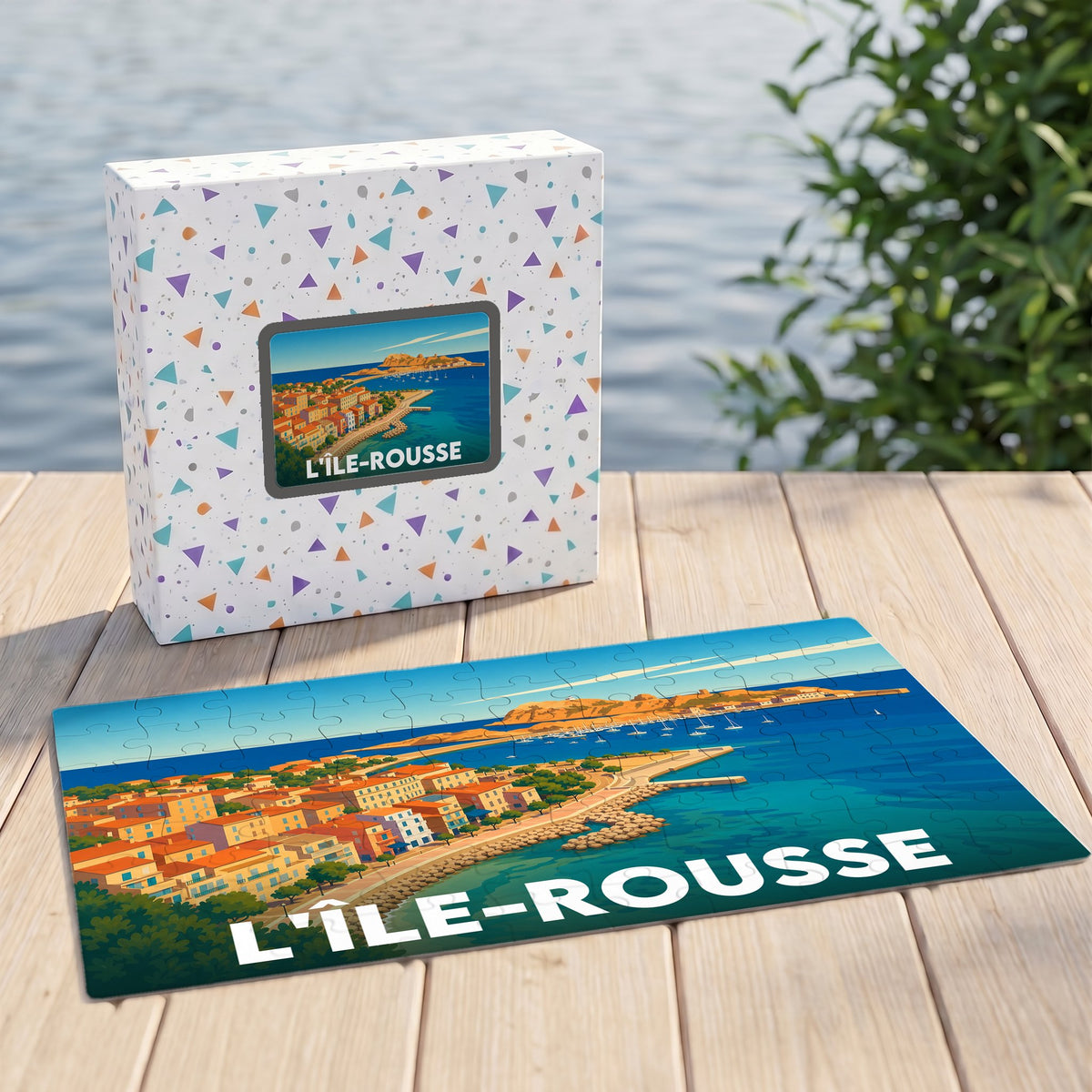 Puzzle souvenir de la ville de L'Île-Rousse avec une illustration stylisée d'un paysage côtier.