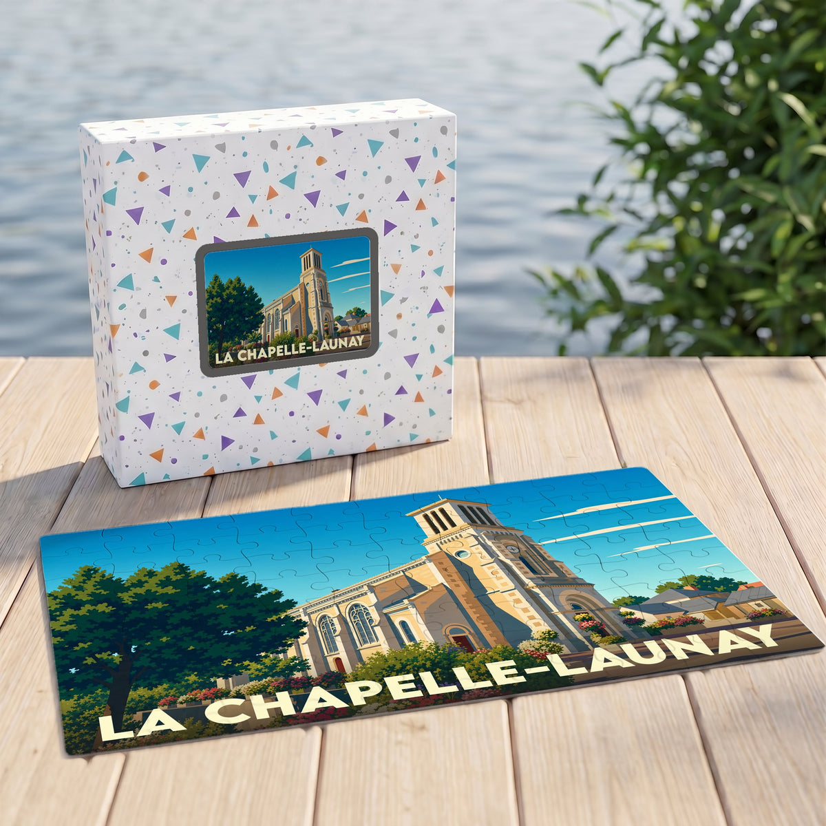 Puzzle souvenir de la ville de La Chapelle-Launay avec une illustration stylisée de son église.