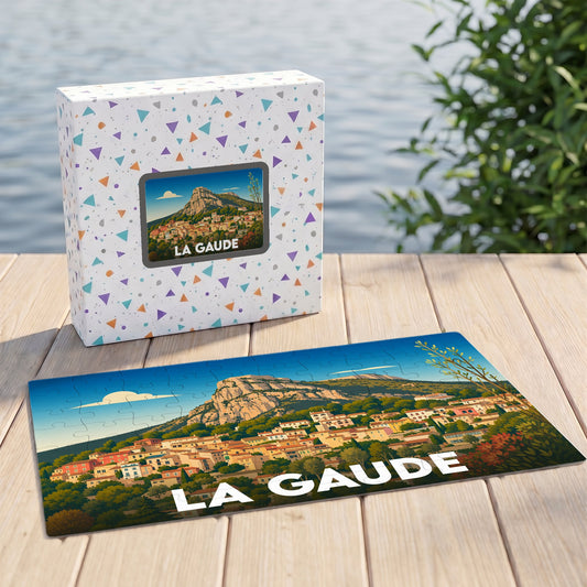Puzzle souvenir de la ville de La Gaude avec une illustration stylisée de son village perché.