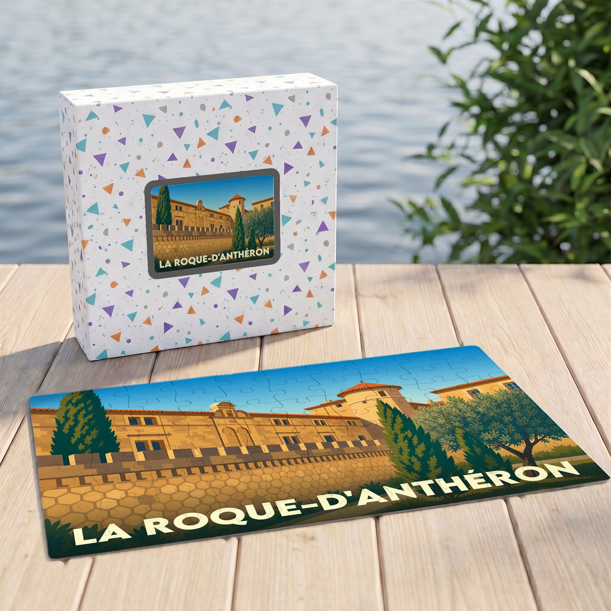 Puzzle souvenir de la ville de La Roque-d'Anthéron avec une illustration stylisée.