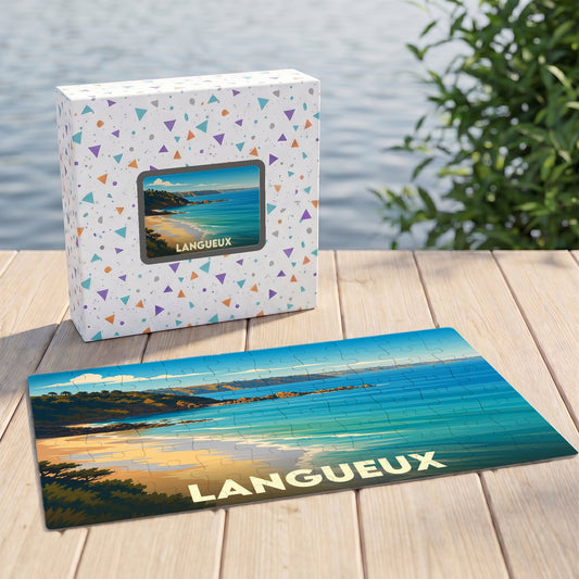 Puzzle souvenir de la ville de Langueux avec son coffret assorti, illustrant une vue côtière stylisée.