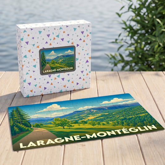 Puzzle souvenir de la ville de Laragne-Montéglin avec une illustration de paysage de montagne.