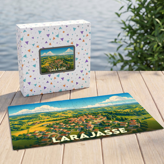 Puzzle souvenir de la ville de Larajasse avec une illustration stylisée de son paysage vallonné.