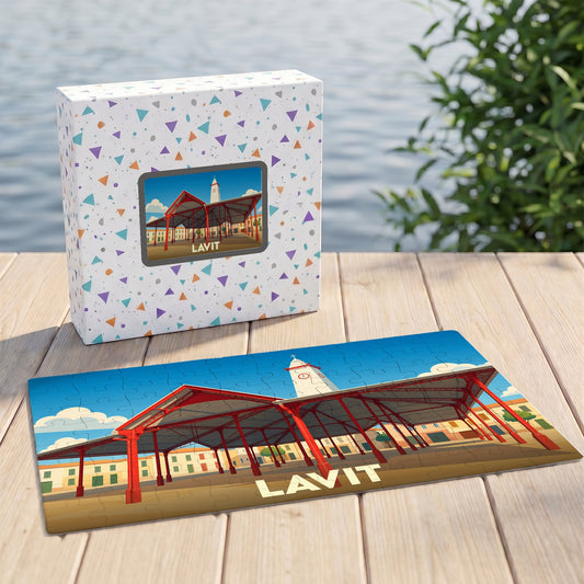 Puzzle souvenir de la ville de Lavit avec une illustration stylisée d'une halle couverte.