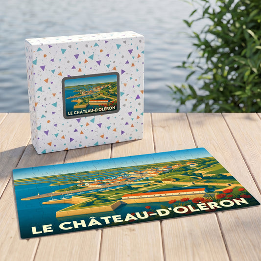 Puzzle souvenir de la ville de Le Château-d'Oléron avec une illustration stylisée de sa citadelle et de son littoral.