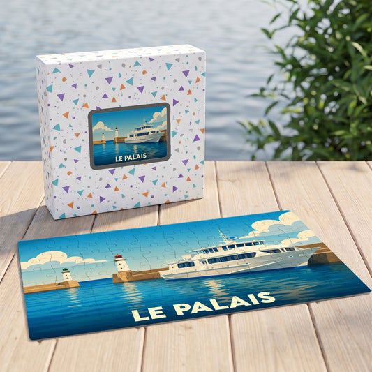 Puzzle souvenir de la ville de Le Palais avec une illustration stylisée d'un navire et de phares.