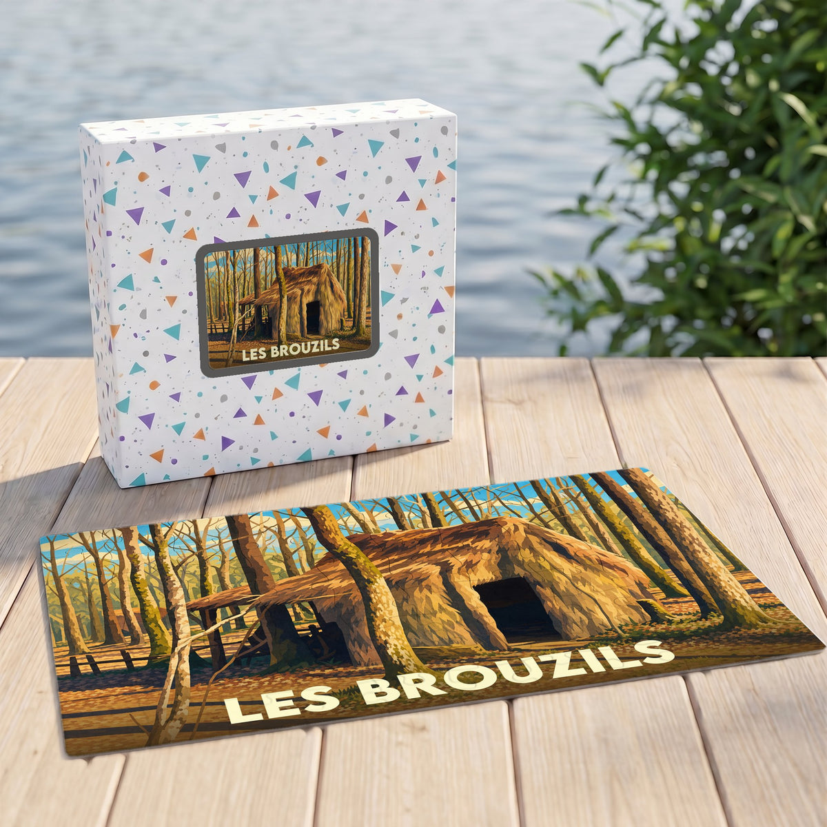 Puzzle souvenir de la commune de Les Brouzils illustrant une cabane traditionnelle dans les bois.