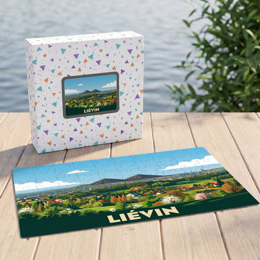 Puzzle souvenir de la ville de Liévin avec une illustration panoramique stylisée.