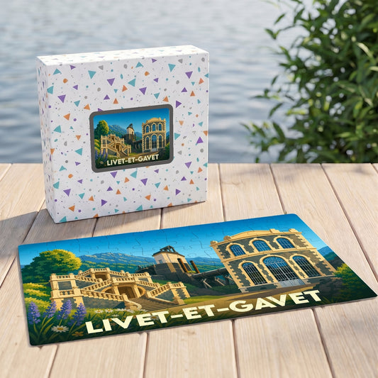 Puzzle souvenir de la ville de Livet-et-Gavet avec son illustration stylisée et sa boîte assortie.