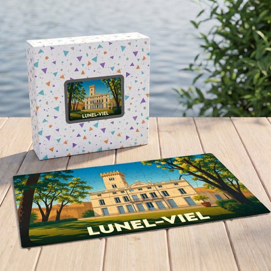 Puzzle souvenir de la ville de Lunel-Viel avec une illustration stylisée d'un château.