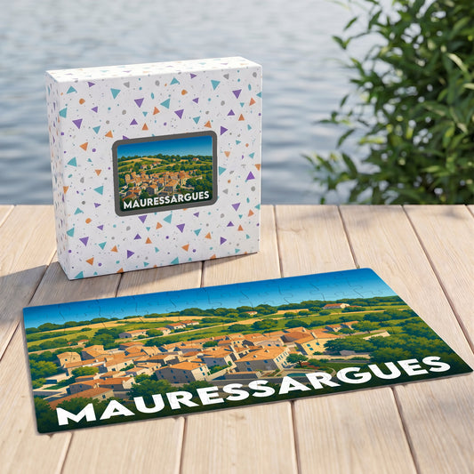 Puzzle souvenir de la ville de Mauressargues avec une illustration stylisée d'un village provençal.