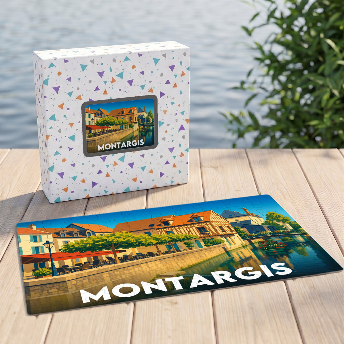 Puzzle souvenir de la ville de Montargis avec une illustration stylisée d'un quai fleuri.