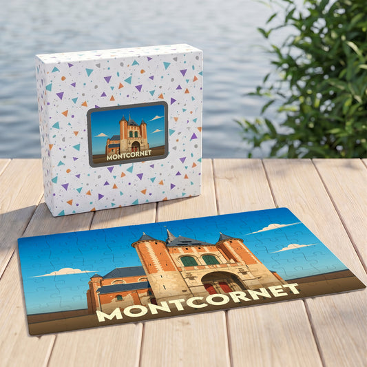 Puzzle souvenir de la ville de Montcornet avec une illustration stylisée de son église fortifiée.